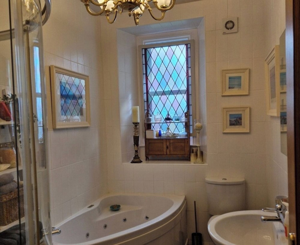 Drumee Lodge
