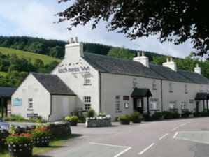 Hotel The Loch Ness Inn cazare Inverness