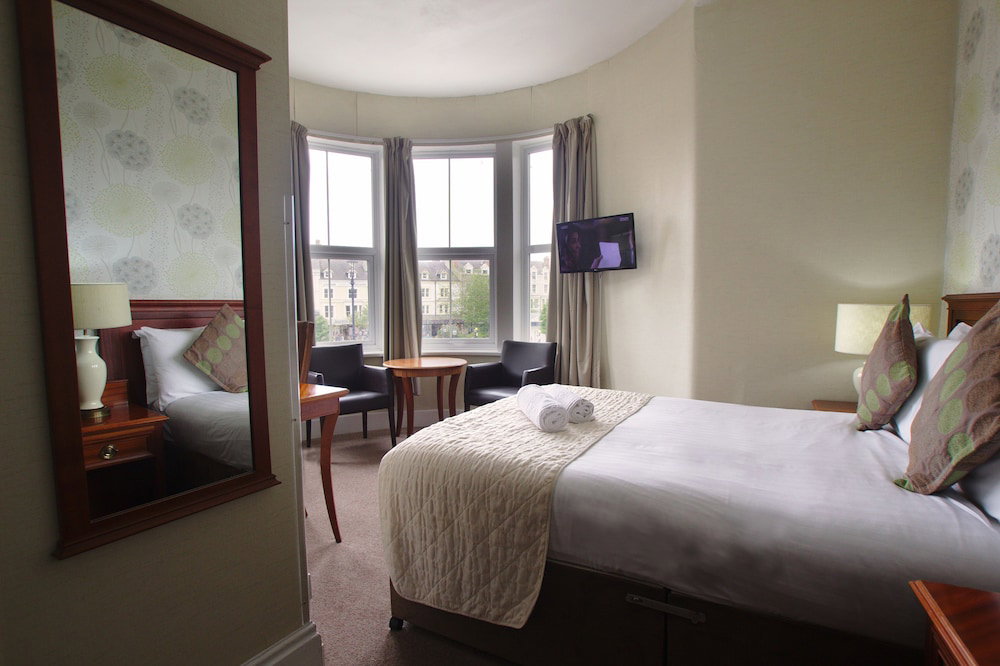 The Broadway Hotel