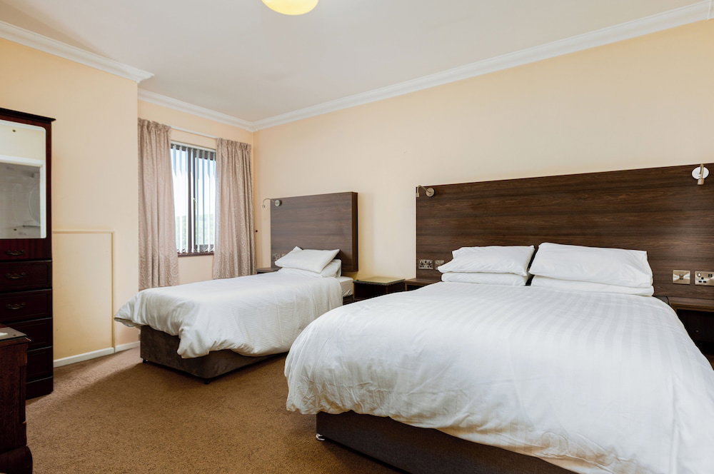 Hotel The Derg Arms