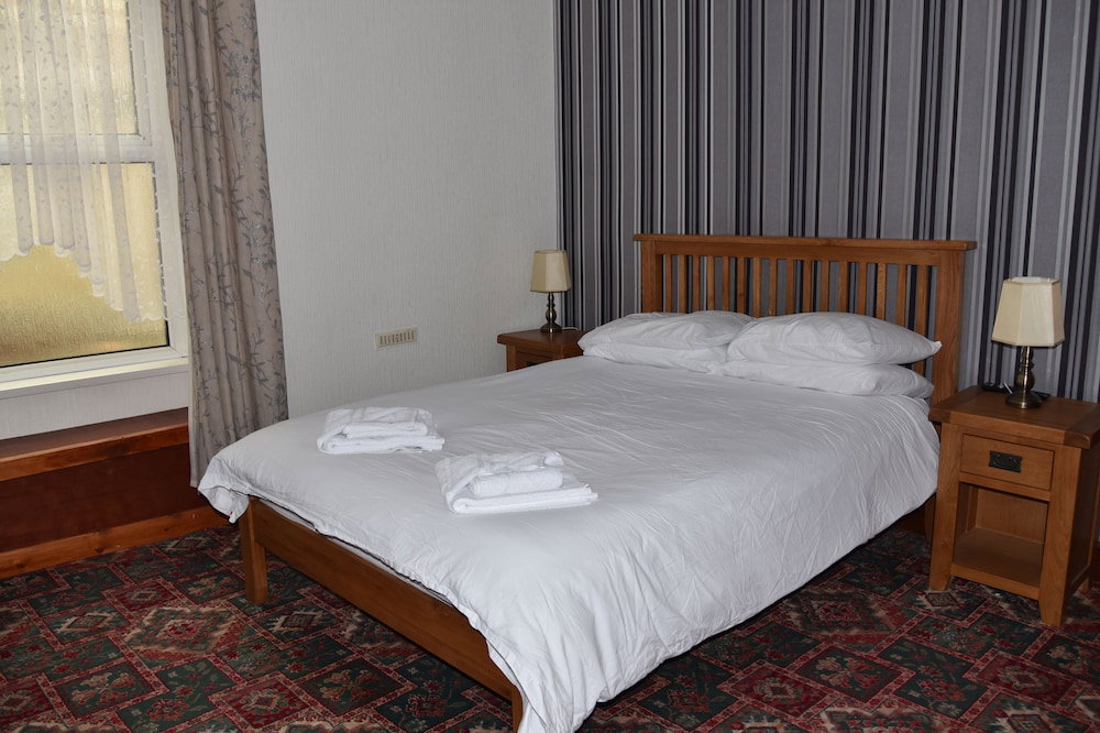 Dinorben Arms Hotel