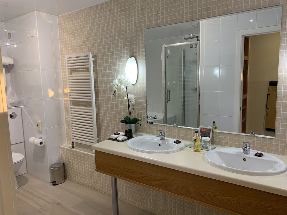 Bayview Hotel