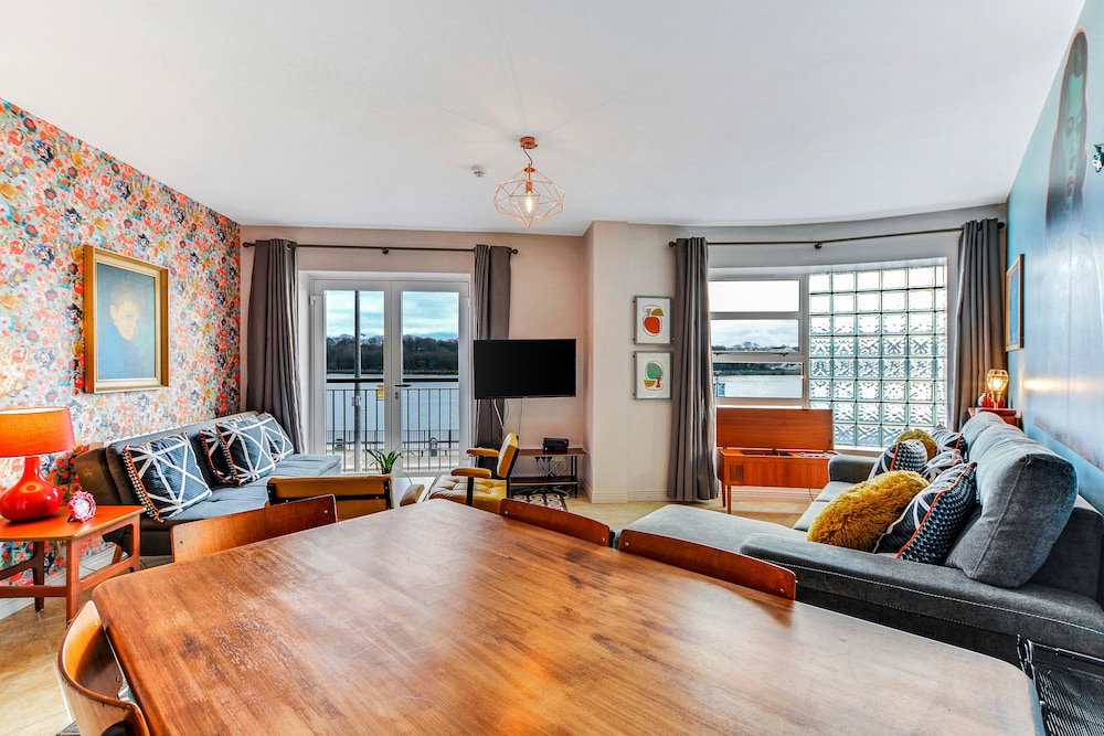Hotel Riverside Apartment