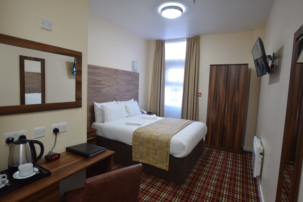 Lucky 8 Hotel