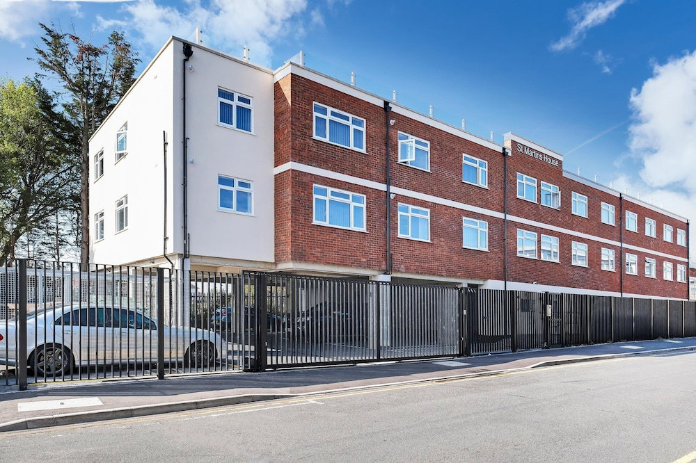 Hotel St Martins House Luxury Apts. Ruislip