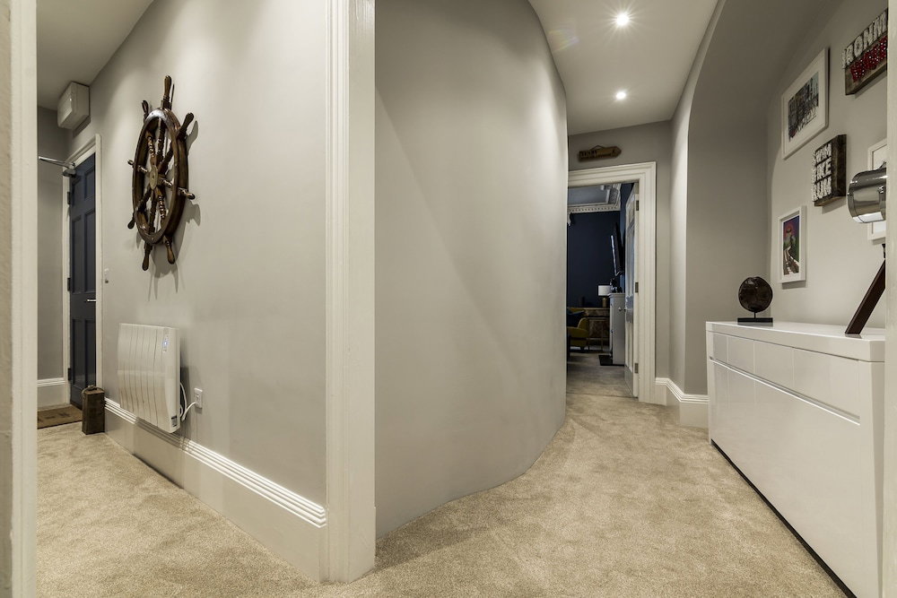 Pieces Of Eight Two Bedroom Apartment
