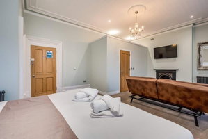 Hotel Central Belfast Apartments Harpers cazare Belfast