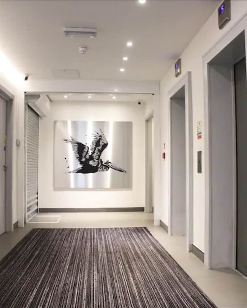 Hotel Pelican London Hotel And Residence