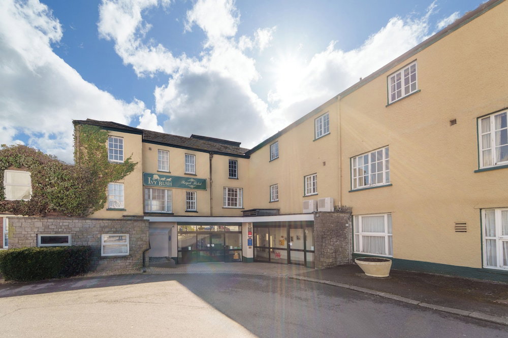 Hotel The Ivy Bush Royal Hotel By Compass Hospitality