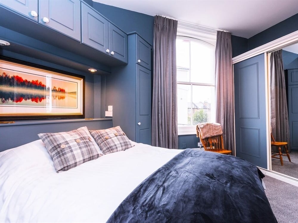 Hotel Summerfield Pub & Boutique Rooms