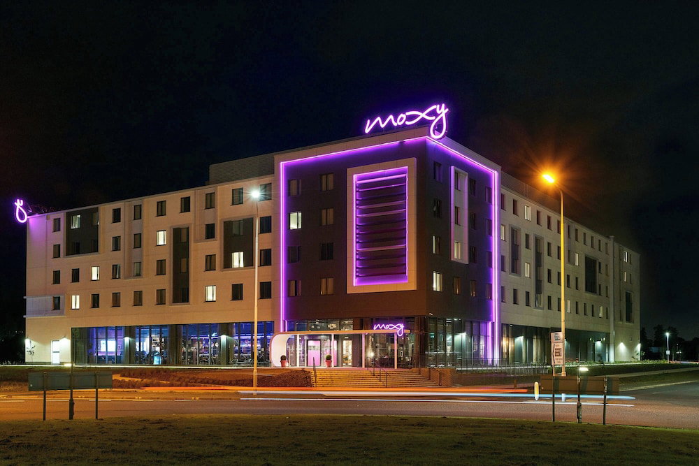 Hotel Moxy Edinburgh Airport