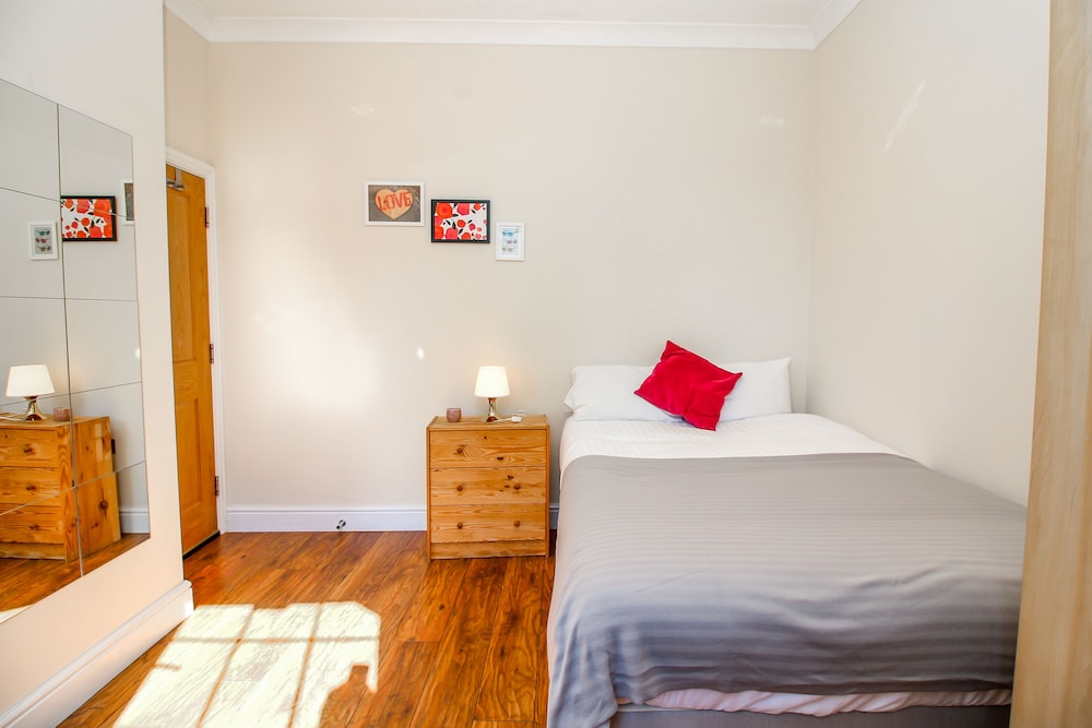 Hotel Private Ensuite Room Liverpool Street