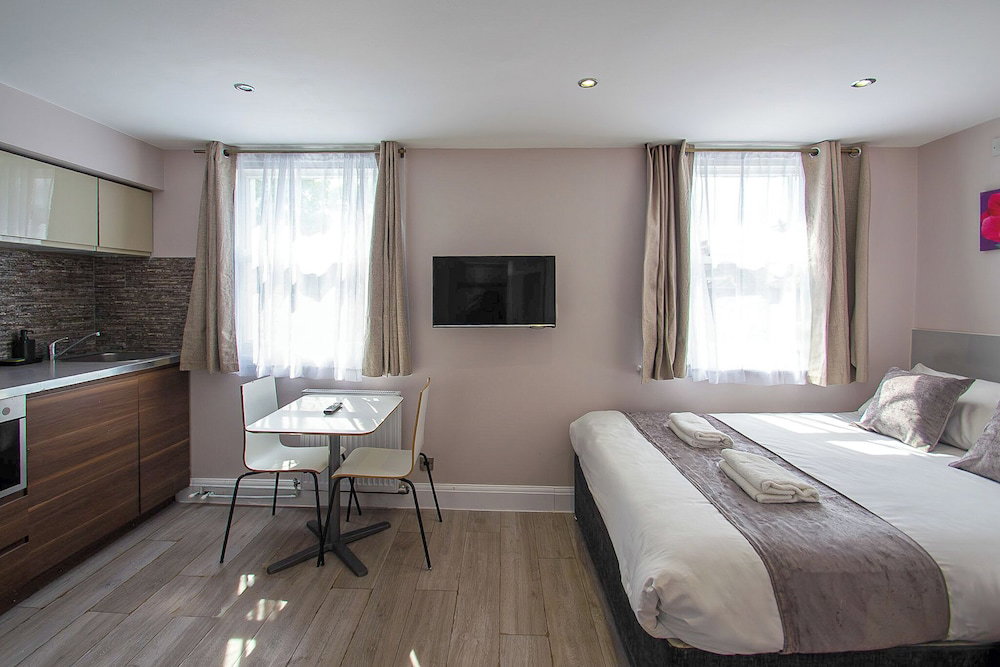 Hotel Imperial Court Studios