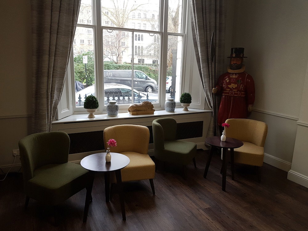 Garden Court Hotel