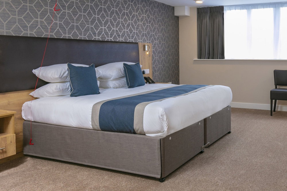 Best Western Northfields Ealing Hotel-Opposite Northfield Station -Piccadilly Line