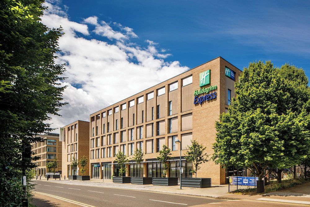 Hotel Holiday Inn Express London - Excel By Ihg