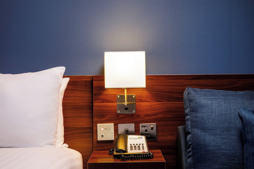 Holiday Inn Express London - Excel By Ihg