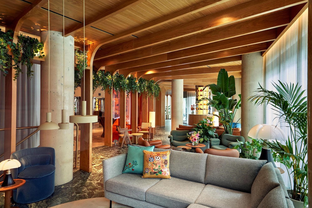 The Botree London, Curio Collection By Hilton