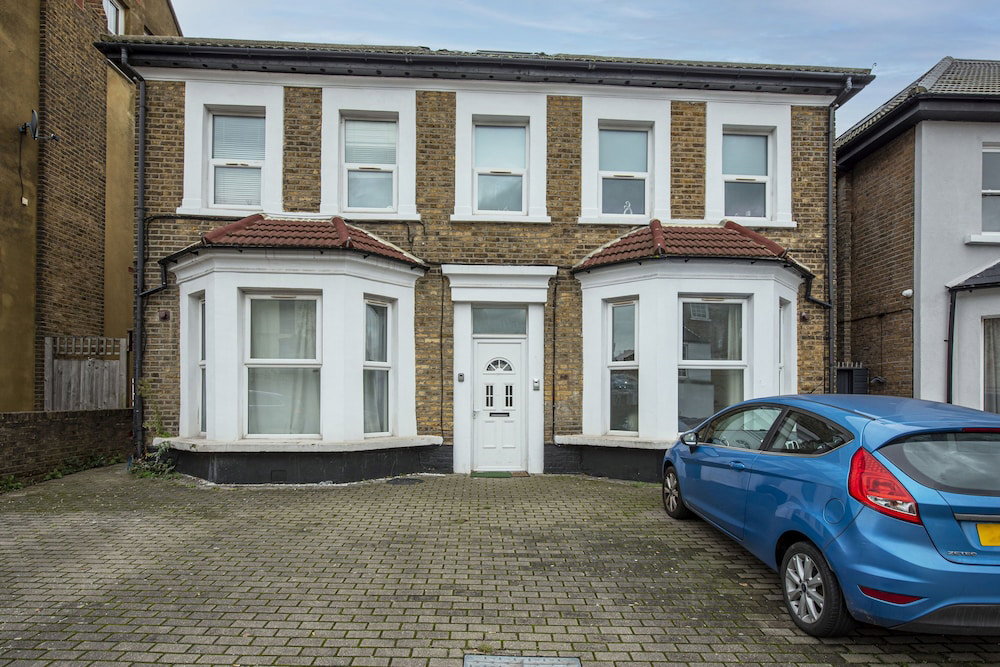 Hotel West Ealing Svd Apt. - 2 Bedroom 2 Bath