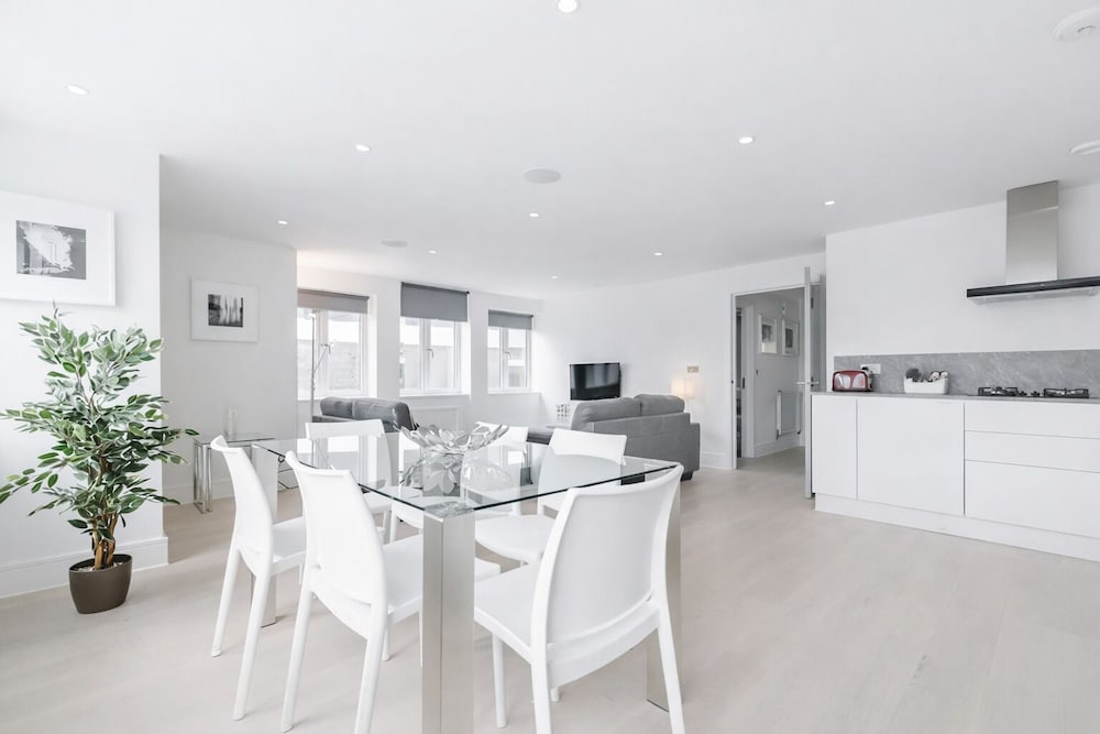 Roomspace Apartments -Walpole Court