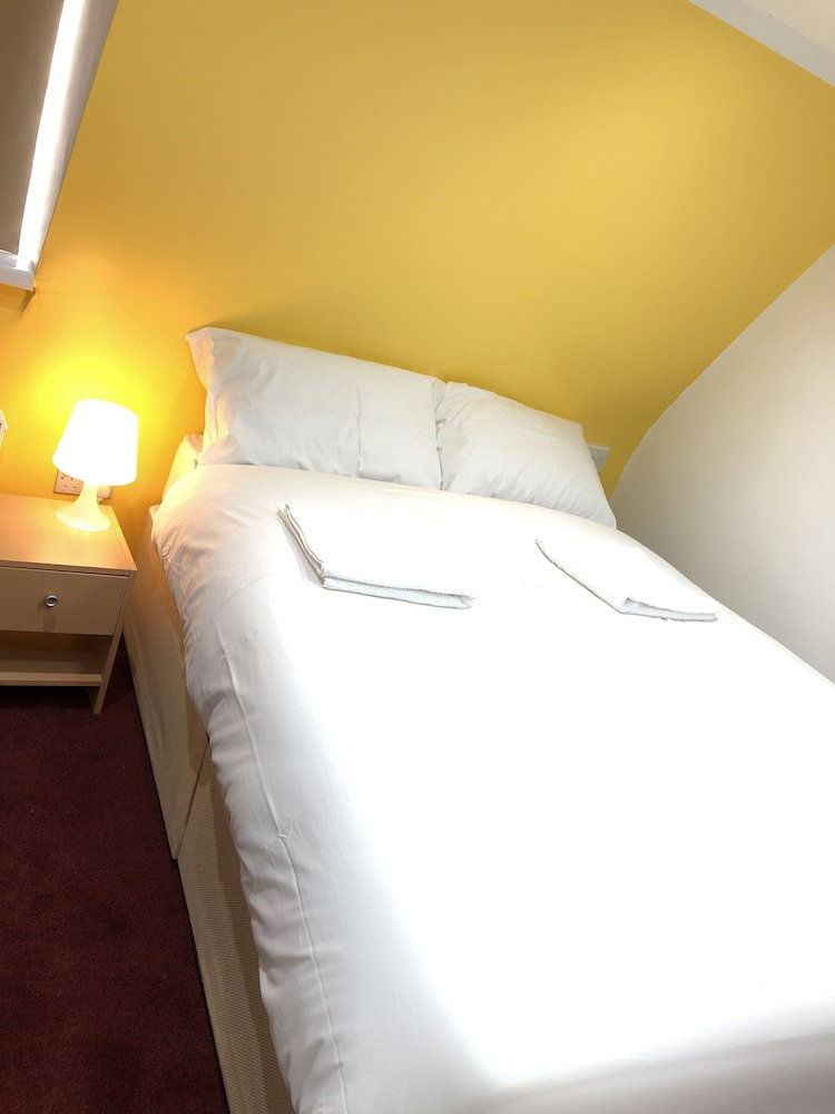 Hotel Leman House