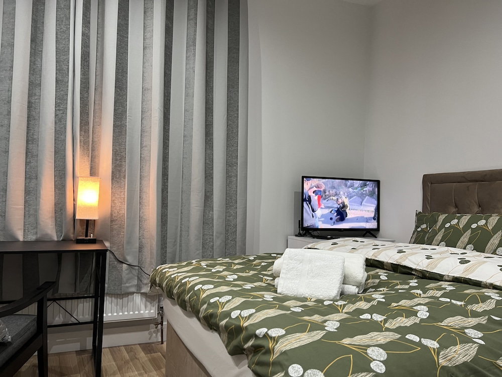 Entire Studio Apartment - London