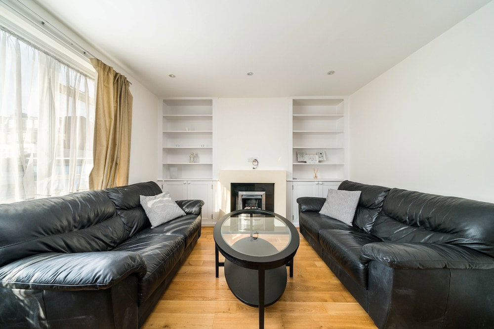 Hotel 2 Bedroom Flat In Heart Of Battersea Near Station