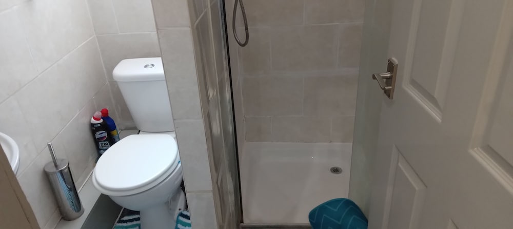 Hotel Lovely 1 Bedroom Apartment With Garden