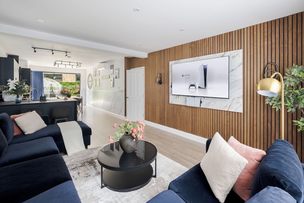 Hotel Londoners│Fabulous Four Residence
