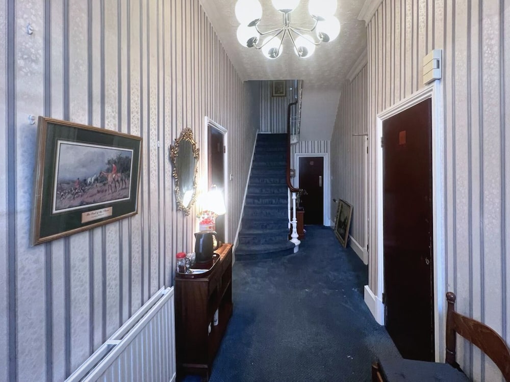 Hotel Helen's Hotel
