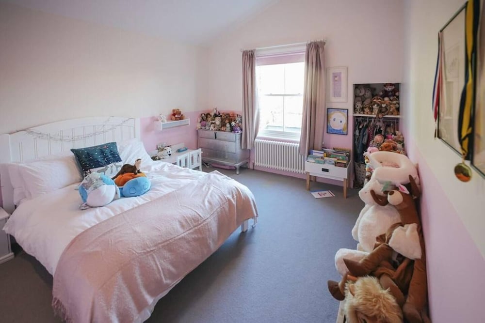 Stunning Modern 5-Bed House In Central London
