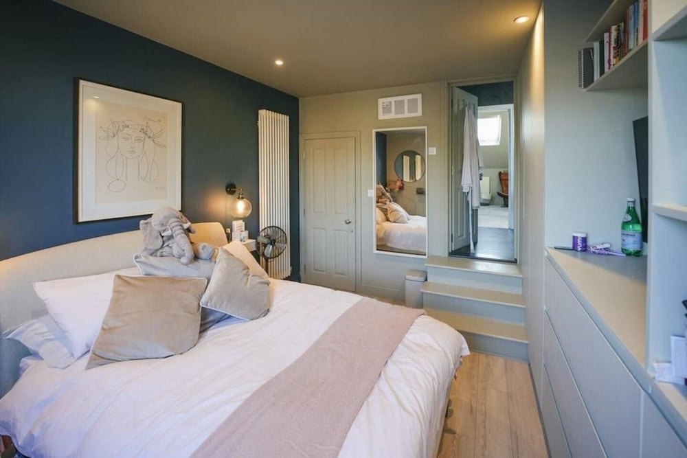Stunning Modern 5-Bed House In Central London
