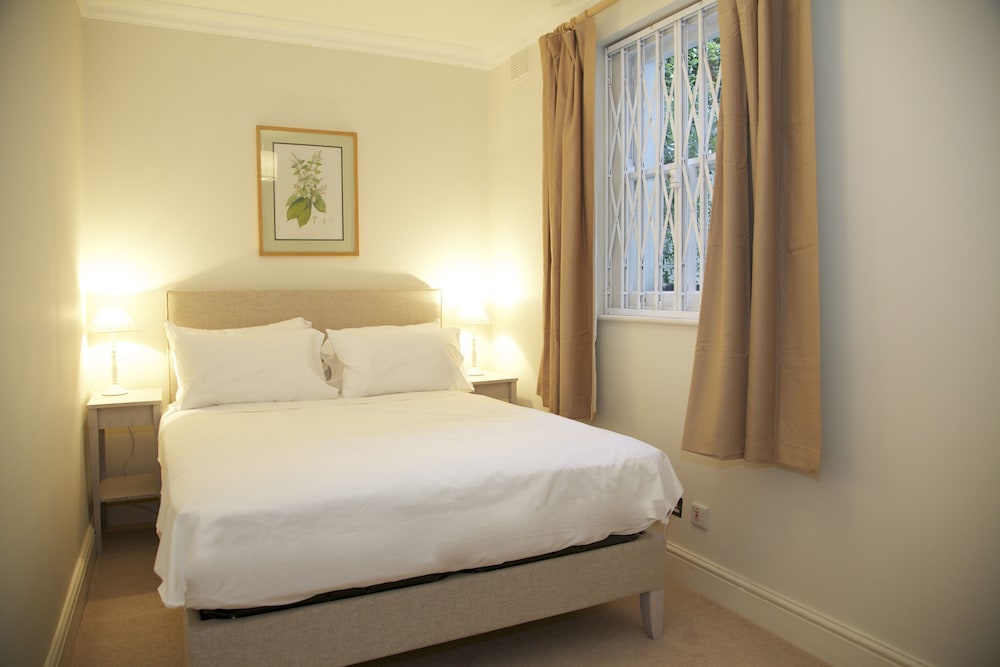 A Place Like Home - Two Bedroom Flat Near Gloucester Road