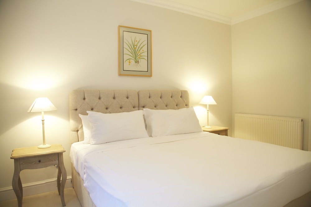 A Place Like Home - Two Bedroom Flat Near Gloucester Road