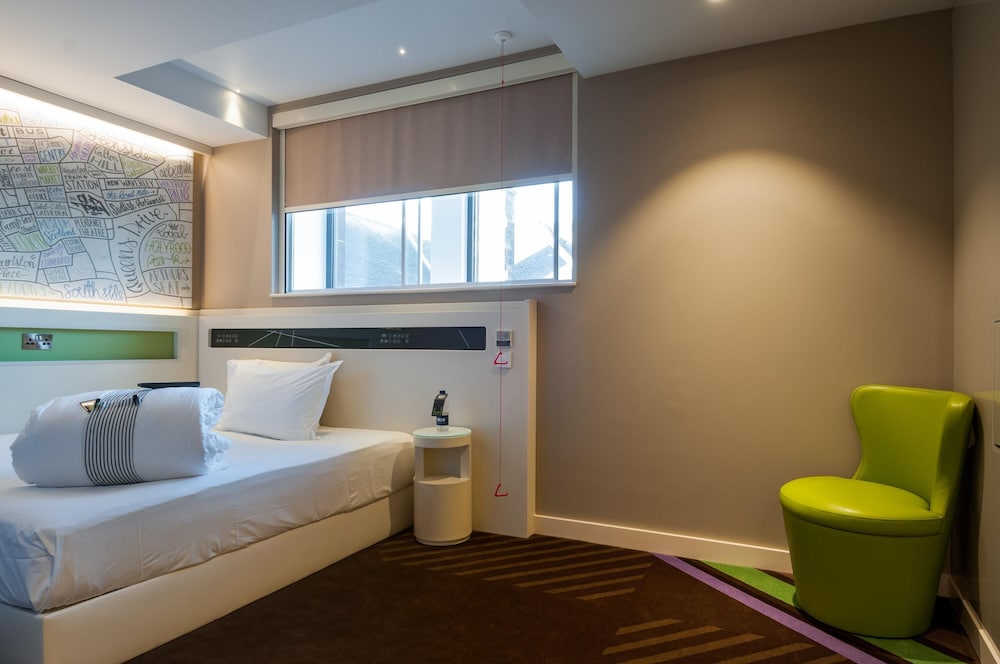 Hub By Premier Inn London City Bank