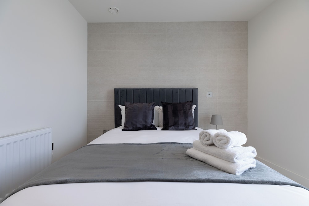 Stratford By Excel Apartments