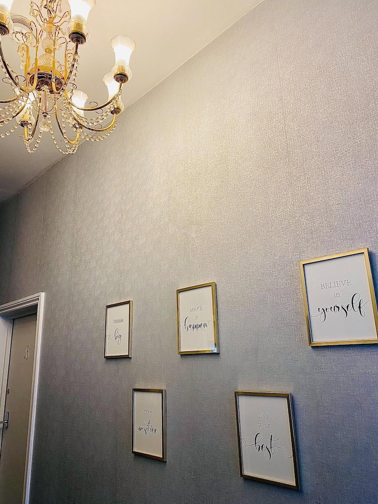 Holland Rd Studios Close To Olympia London