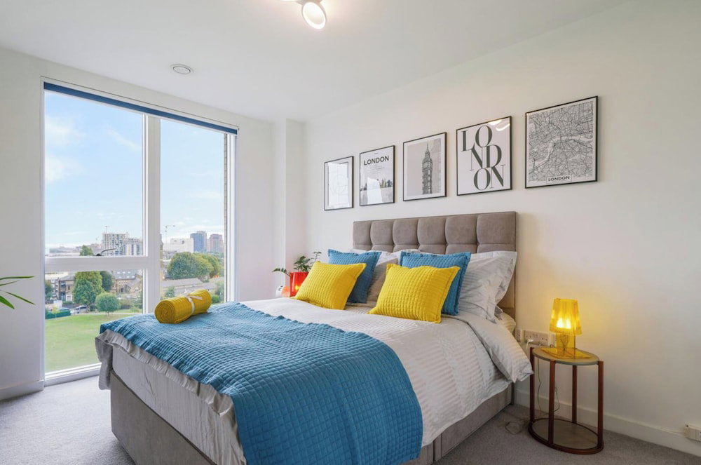 Skyline View 1 Bed Apartment Sleeps 2 - Balcony
