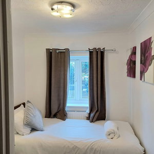 Sejur Angel House vacanta West Ham