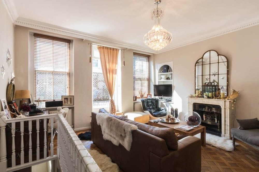 Hotel Stylish 1-Bed With A Roof Terrace