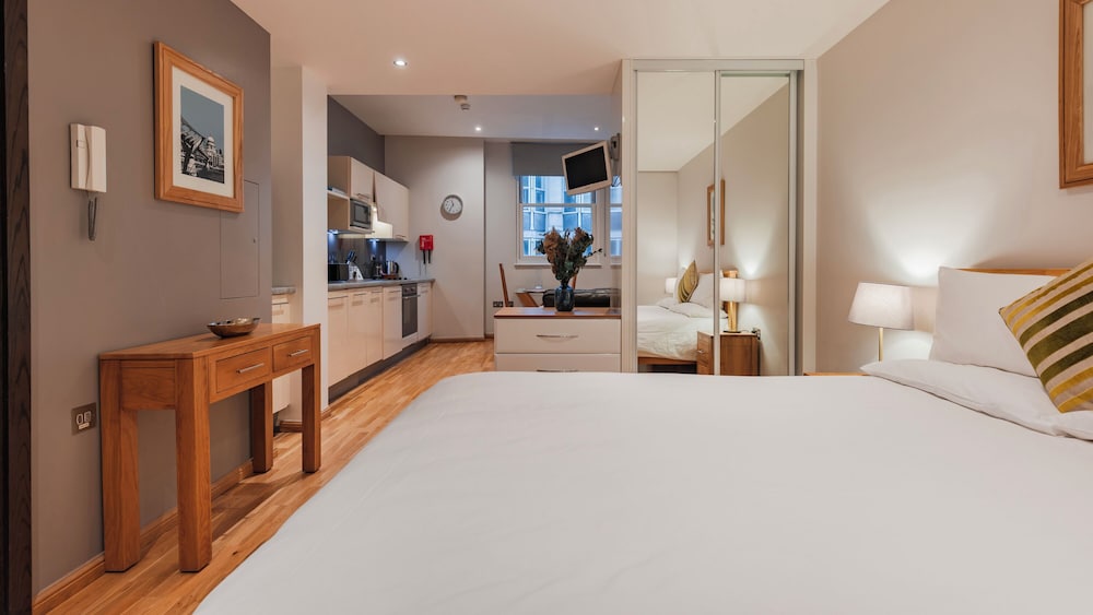 Hotel Cannon Street Serviced Apartments