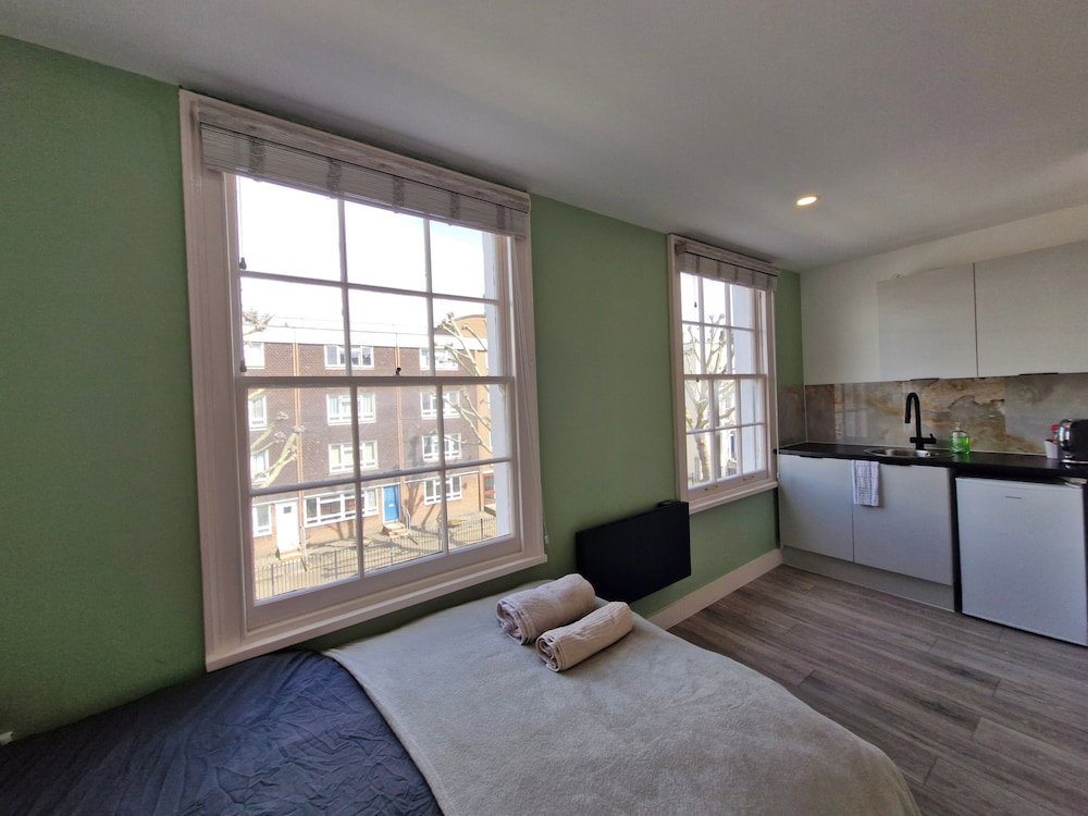 Studio - Transport Links - Wifi - Sleeps 2