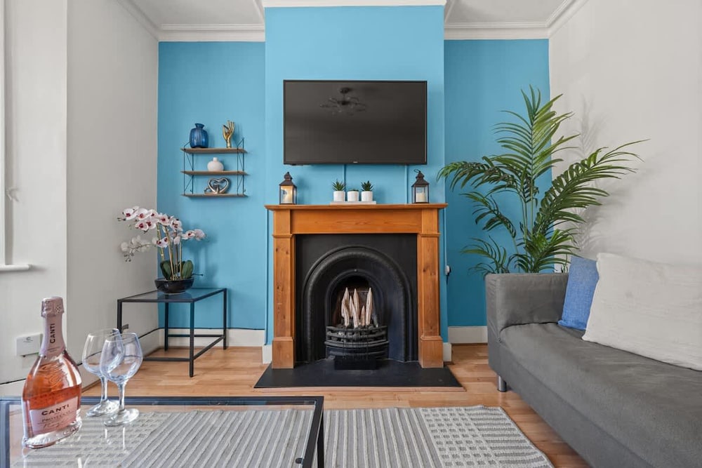 Big Family Home Free Parking Fast Wifi Garden