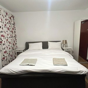Hotel House - Sleeps 10 - Honor Oak Park Station 2 Mins Walk cazare Ladywell