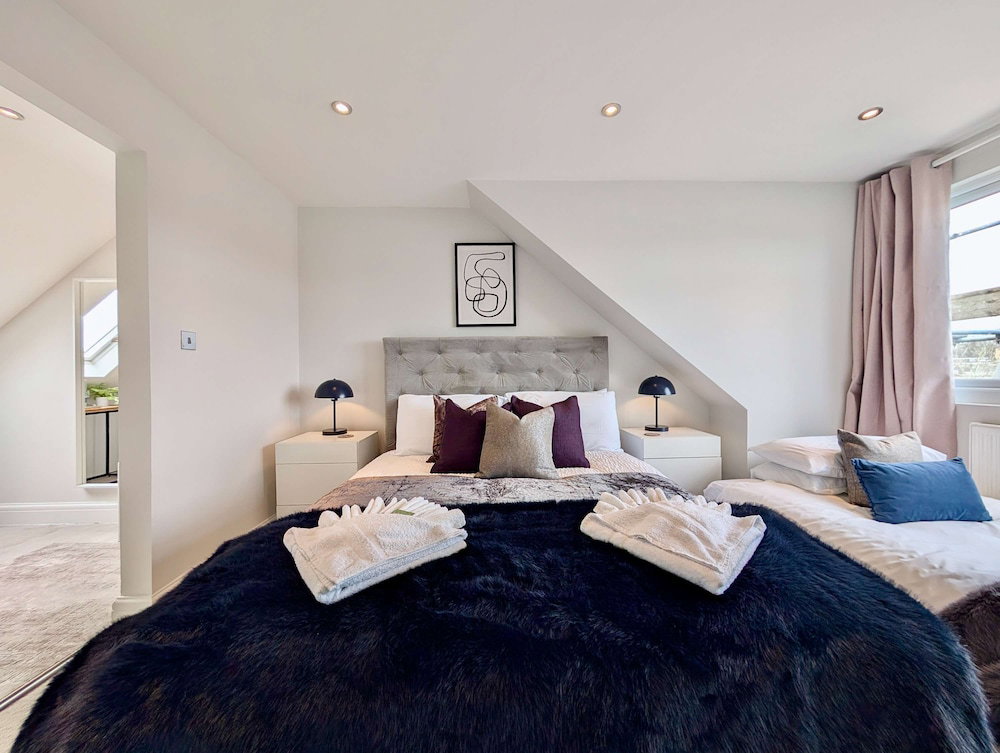 Bright Ensuite Room In Shared Wandsworth Flat