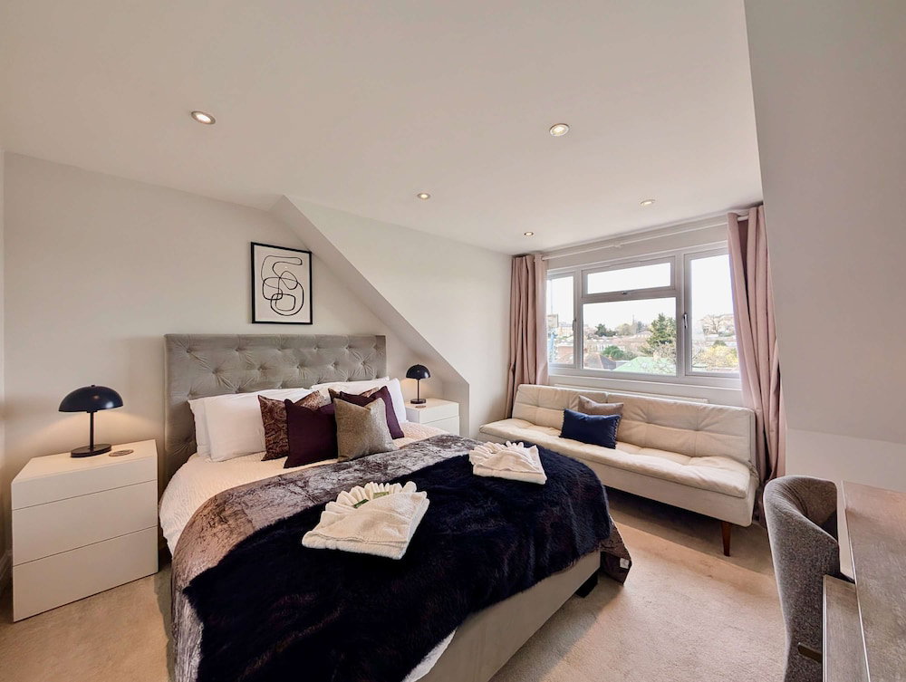 Bright Ensuite Room In Shared Wandsworth Flat