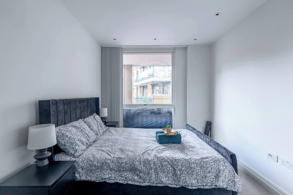 Modern Cozy Kingston Flat, 5 Mins To Train Station