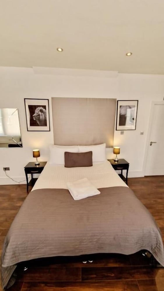Hotel Clockwork Stay
