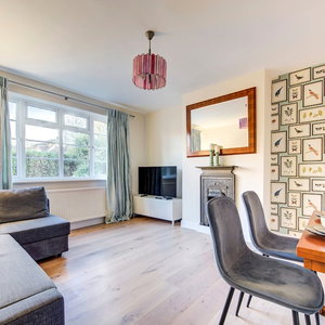 Hotel Modern Flat Near Pitshanger Park cazare Ealing
