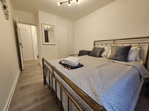 Hotel Charming 2-Bedroom Apartment In Deptford, Greater London, Near Greenwich cazare Ladywell